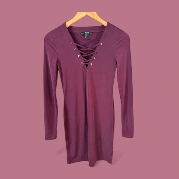 Y2K FOREVER 21 Womens Lace Up Long Sleeve Mini Dress Burgundy XS Grunge Goth Y2k - Picture 8 of 8